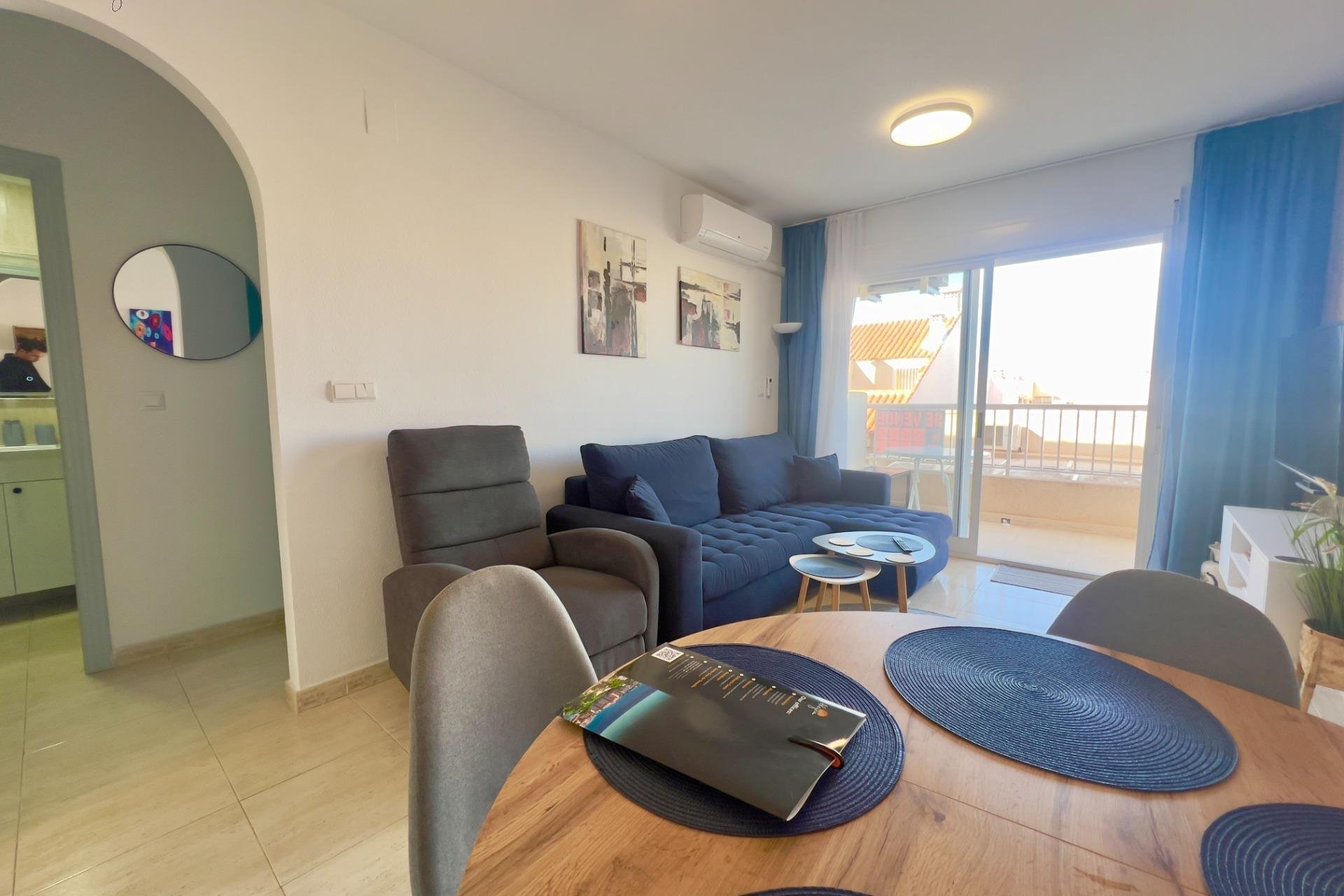 Resale - Apartment - Torrevieja - Playa del cura