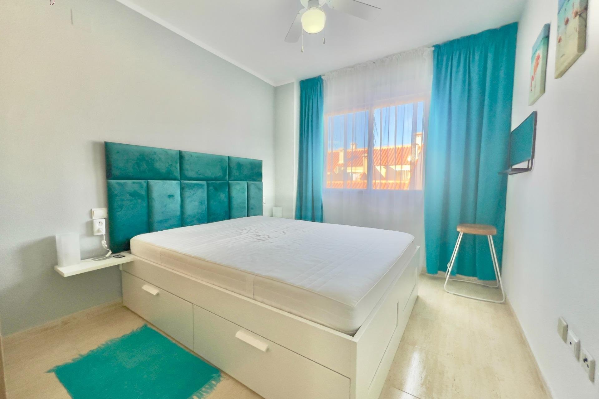 Resale - Apartment - Torrevieja - Playa del cura