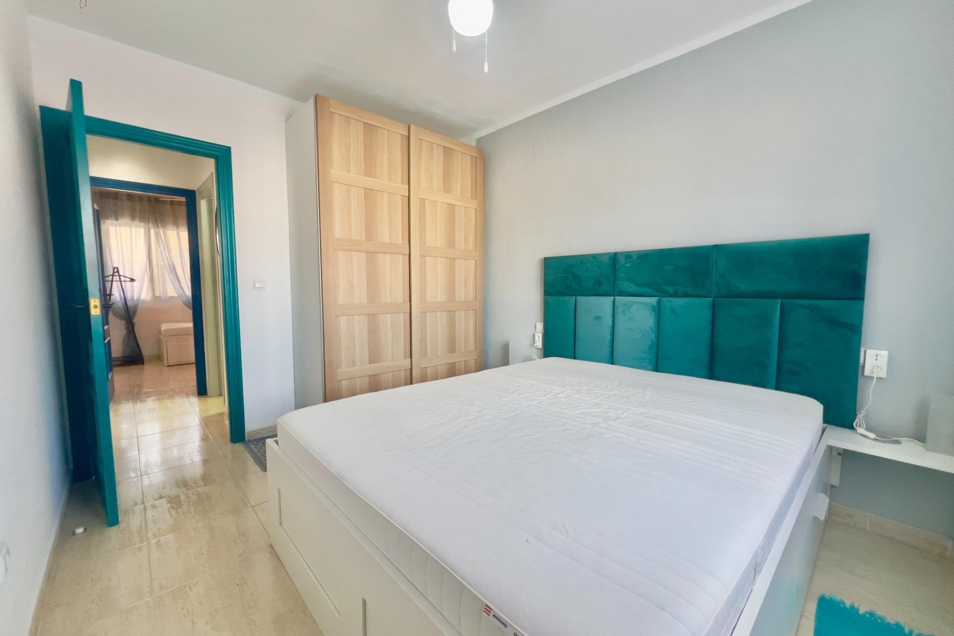 Resale - Apartment - Torrevieja - Playa del cura