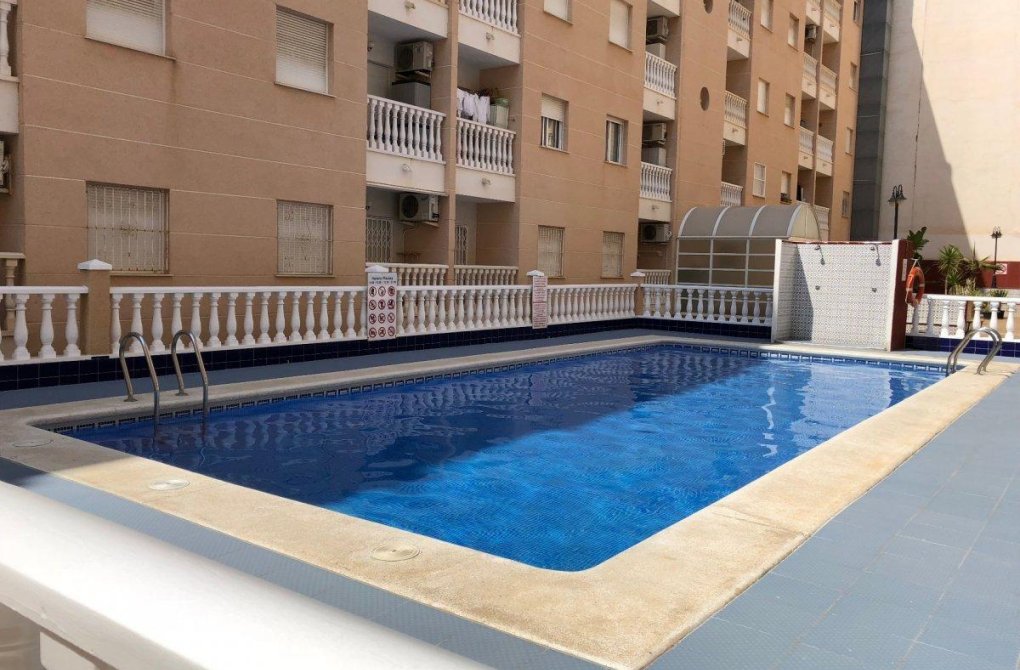 Resale - Apartment - Torrevieja - Playa del Cura