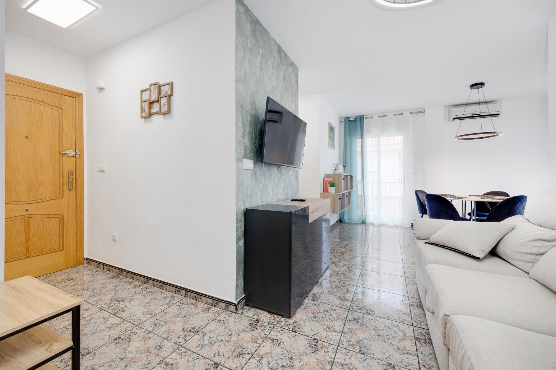 Resale - Apartment - Torrevieja - PLAYA NAUFRAGOS