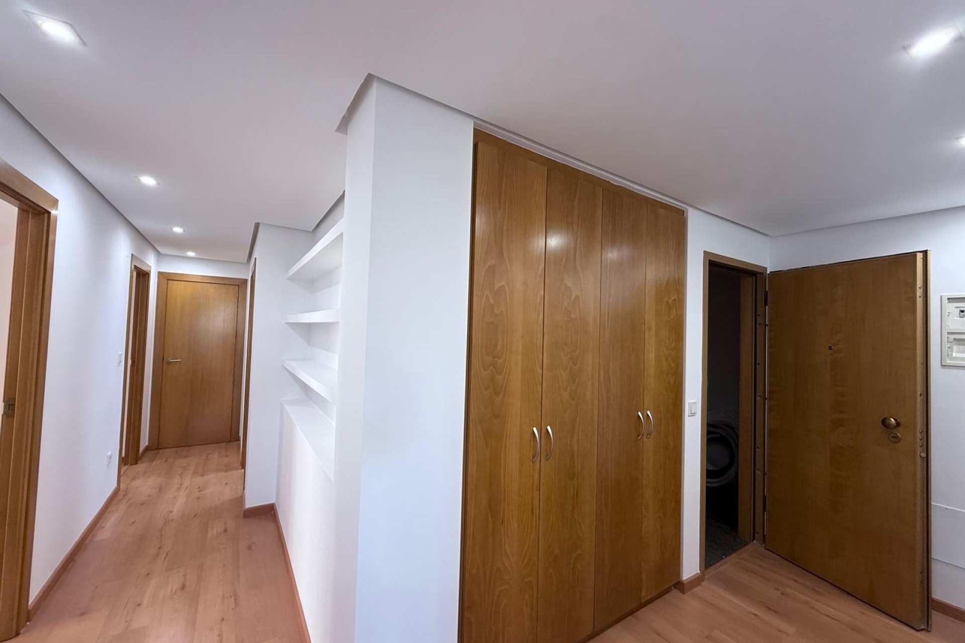 Resale - Apartment - Torrevieja - Puerto Deportivo