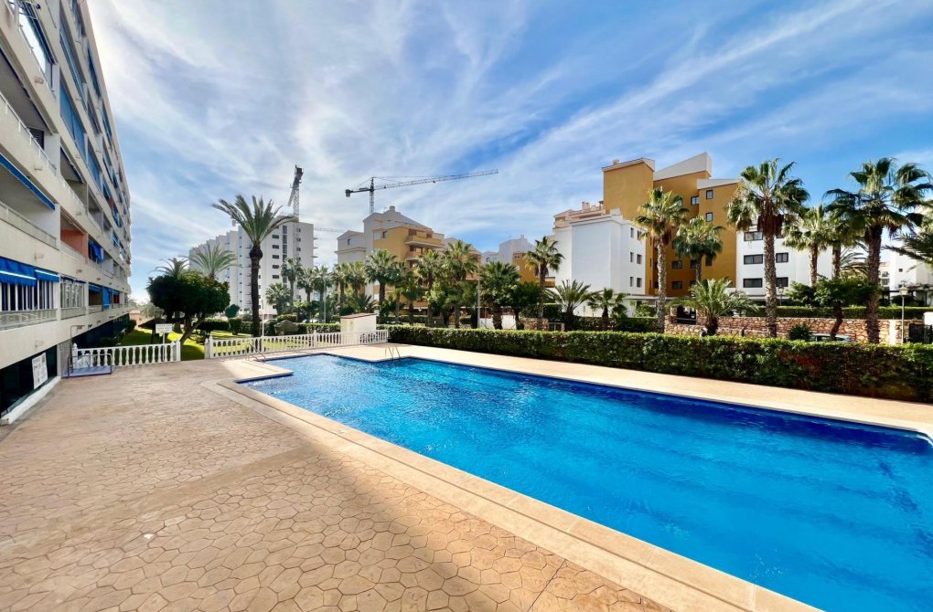 Resale - Apartment - Torrevieja - Punta prima