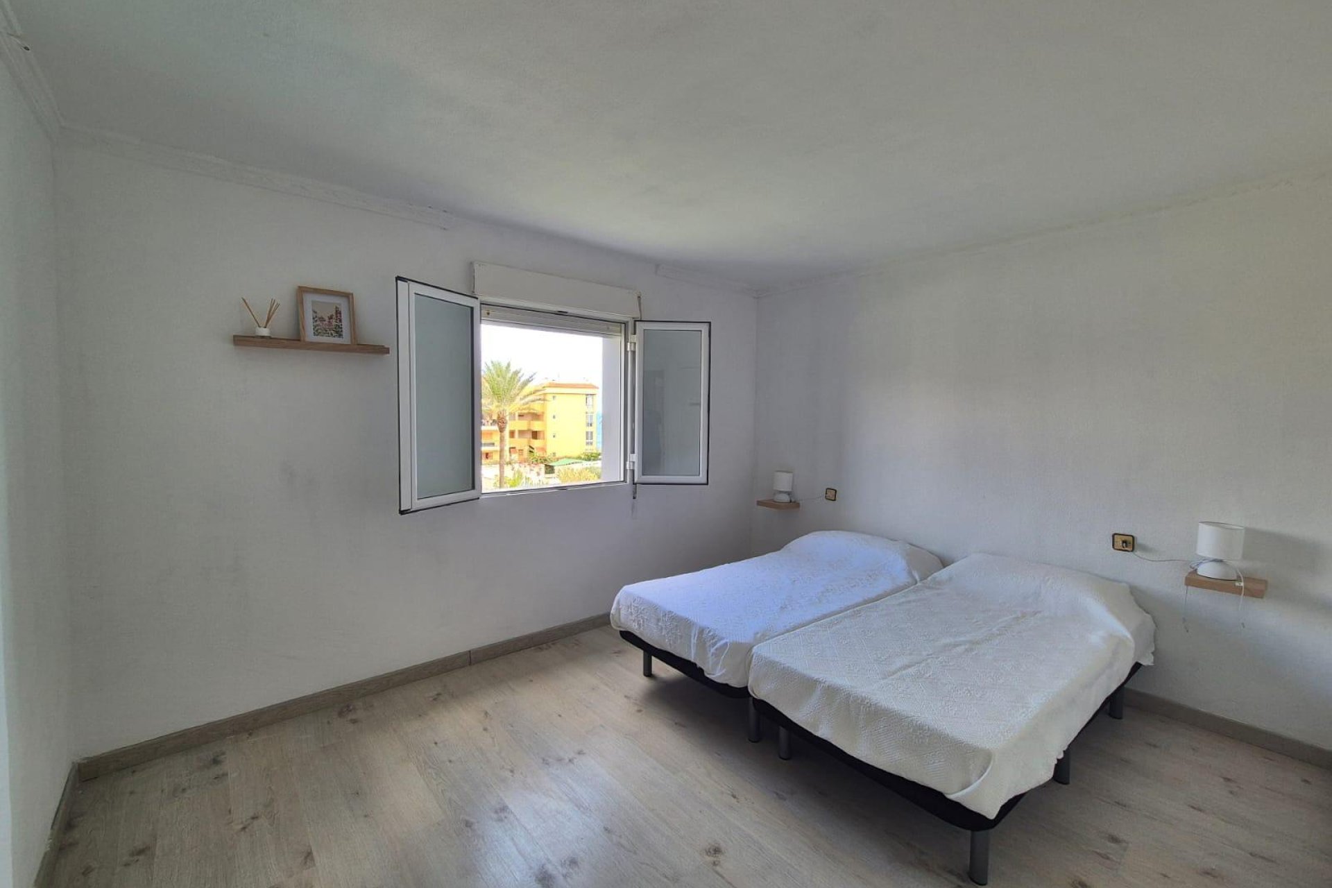 Resale - Apartment - Torrevieja - Punta prima