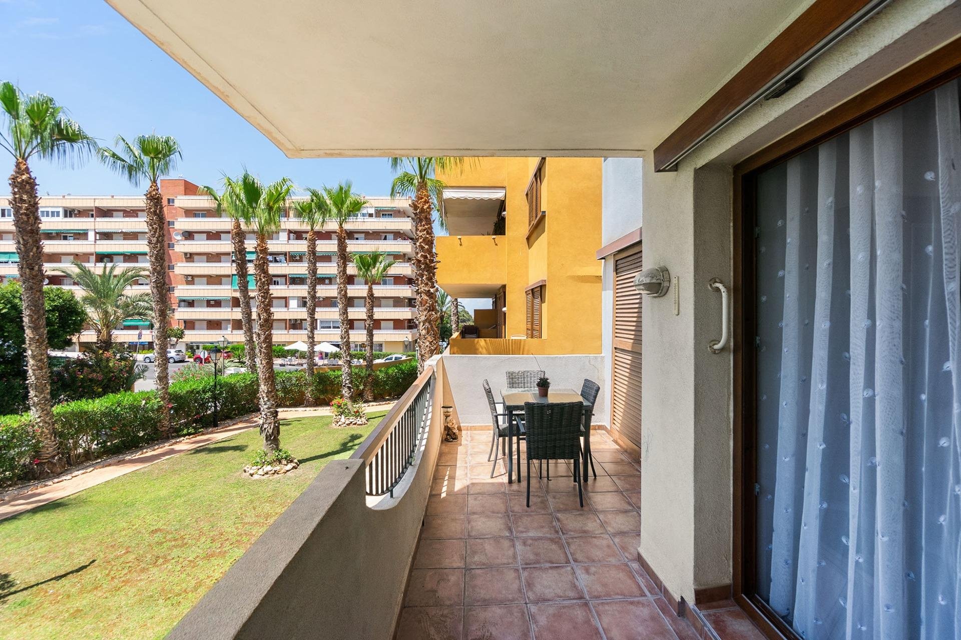 Resale - Apartment - Torrevieja - Punta prima