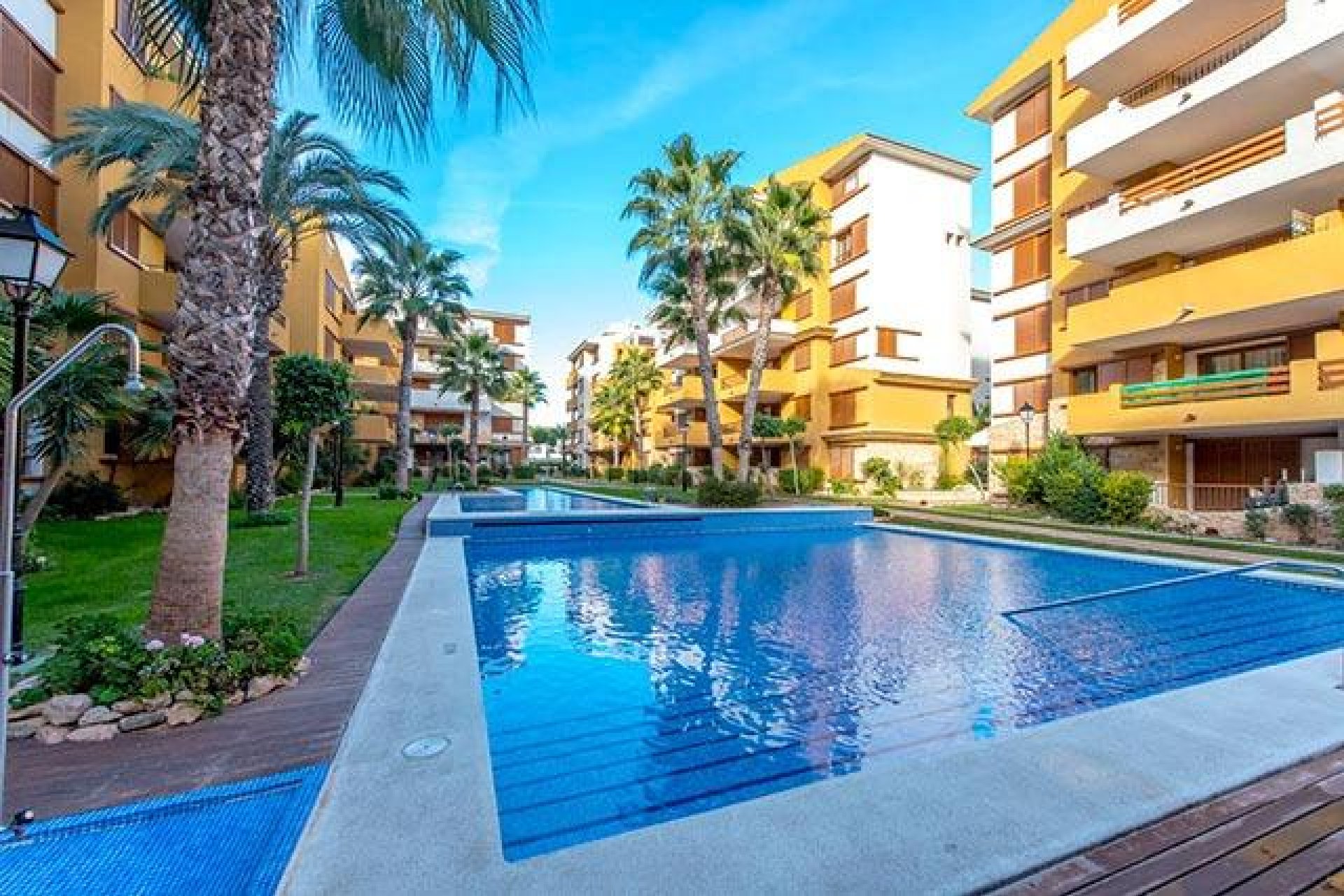 Resale - Apartment - Torrevieja - Punta prima