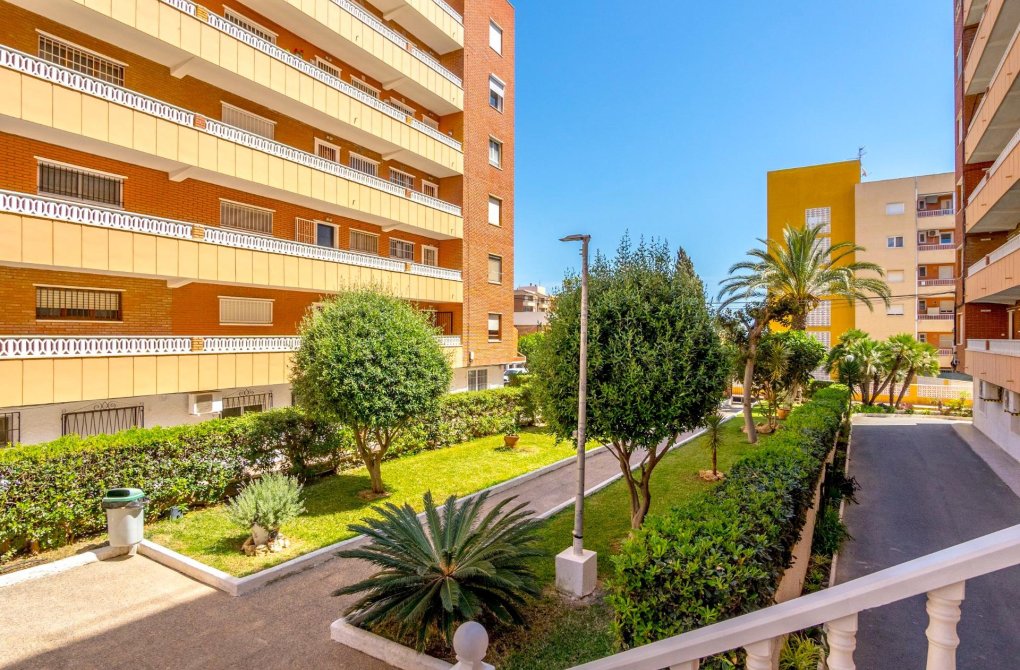 Resale - Apartment - Torrevieja - Punta prima