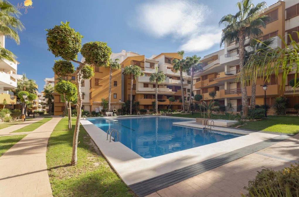 Resale - Apartment - Torrevieja - Punta prima