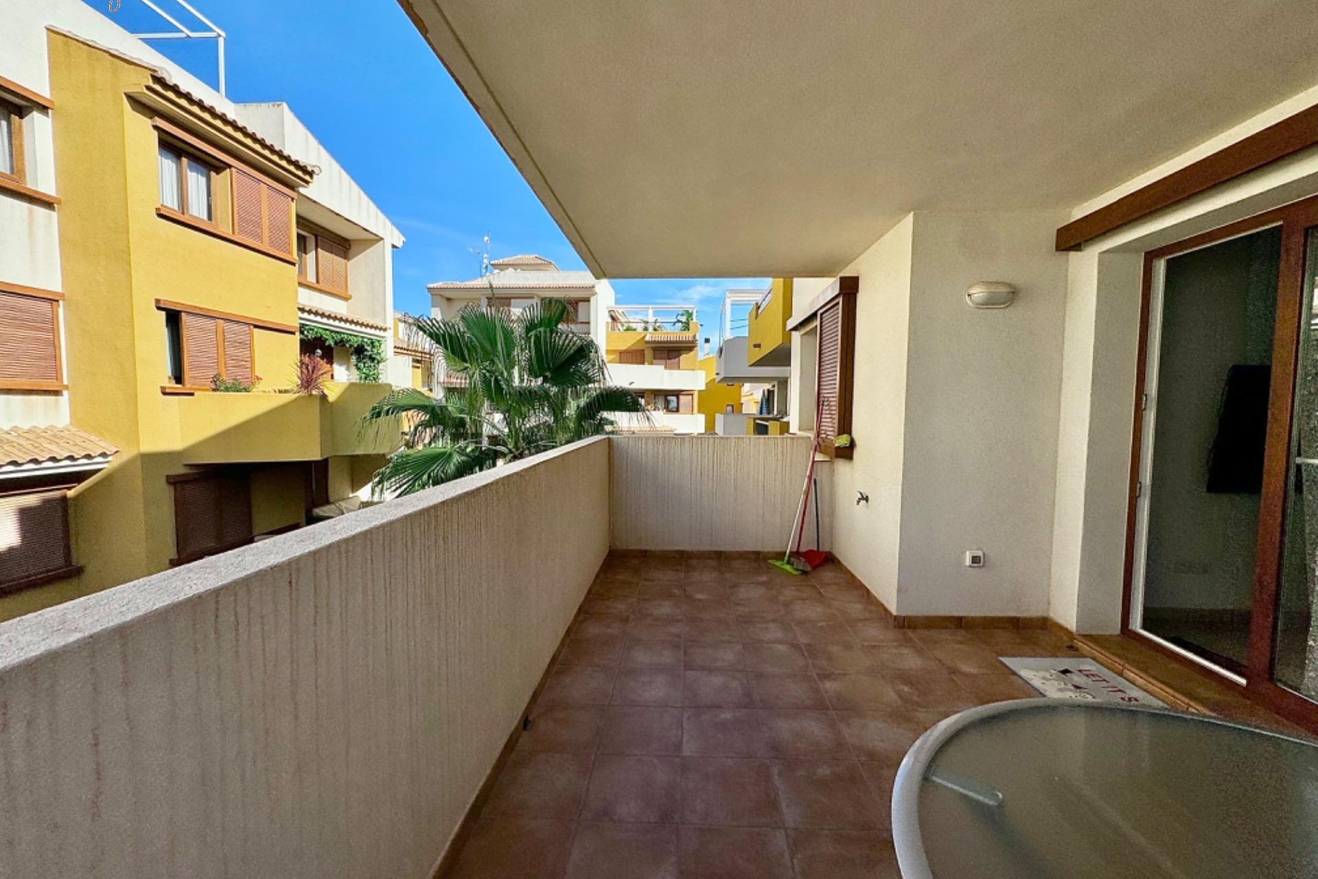 Resale - Apartment - Torrevieja - Punta prima