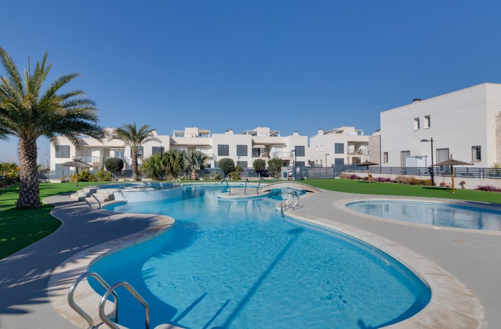 Resale - Apartment - Torrevieja - Sector 25