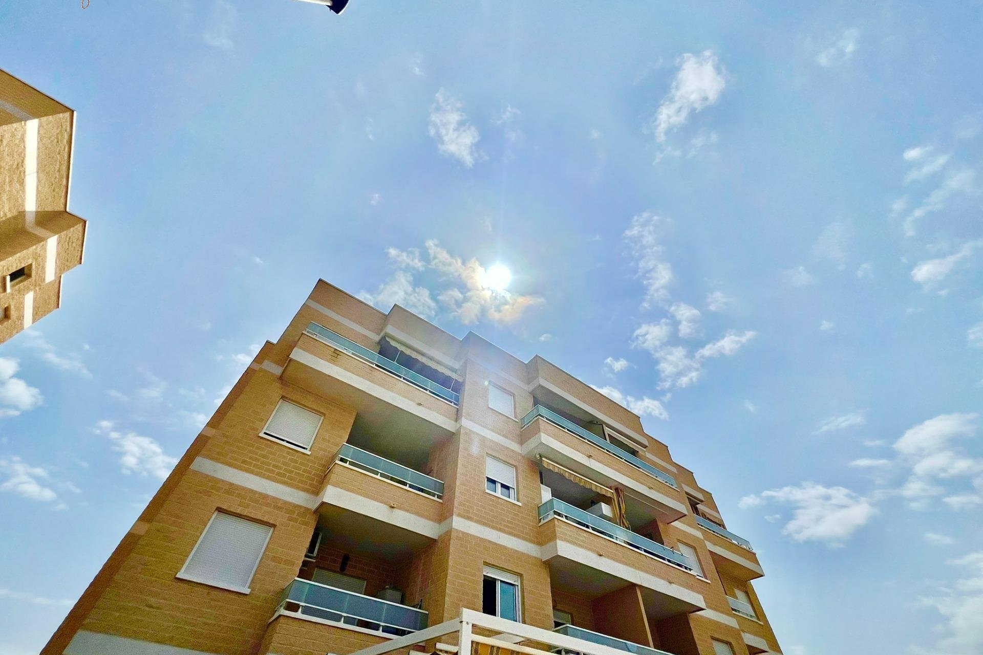 Resale - Apartment - Torrevieja - Sector 25