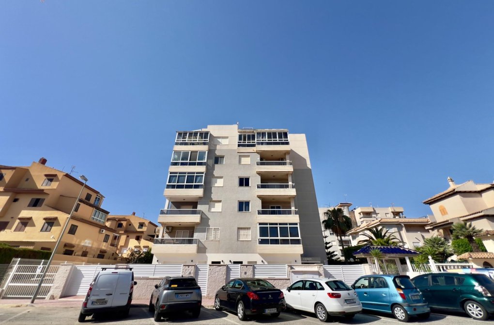 Resale - Apartment - Torrevieja - Torreblanca