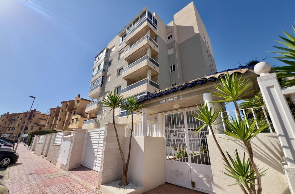 Resale - Apartment - Torrevieja - Torreblanca