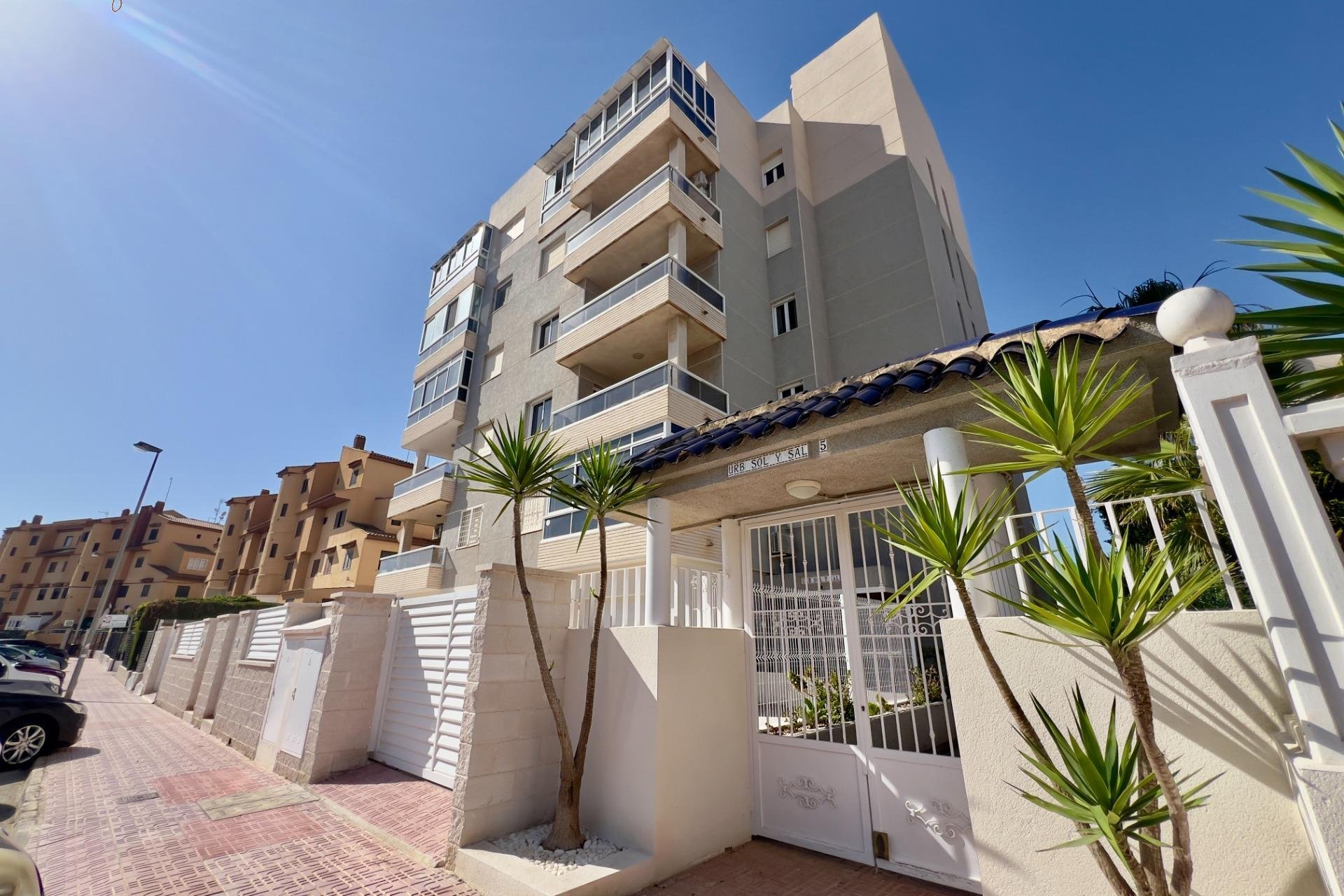 Resale - Apartment - Torrevieja - Torreblanca