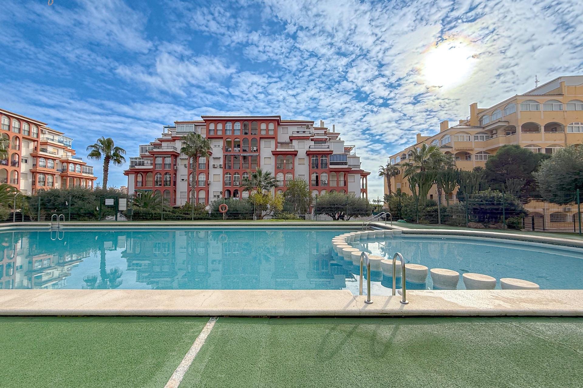 Resale - Apartment - Torrevieja - Torreblanca