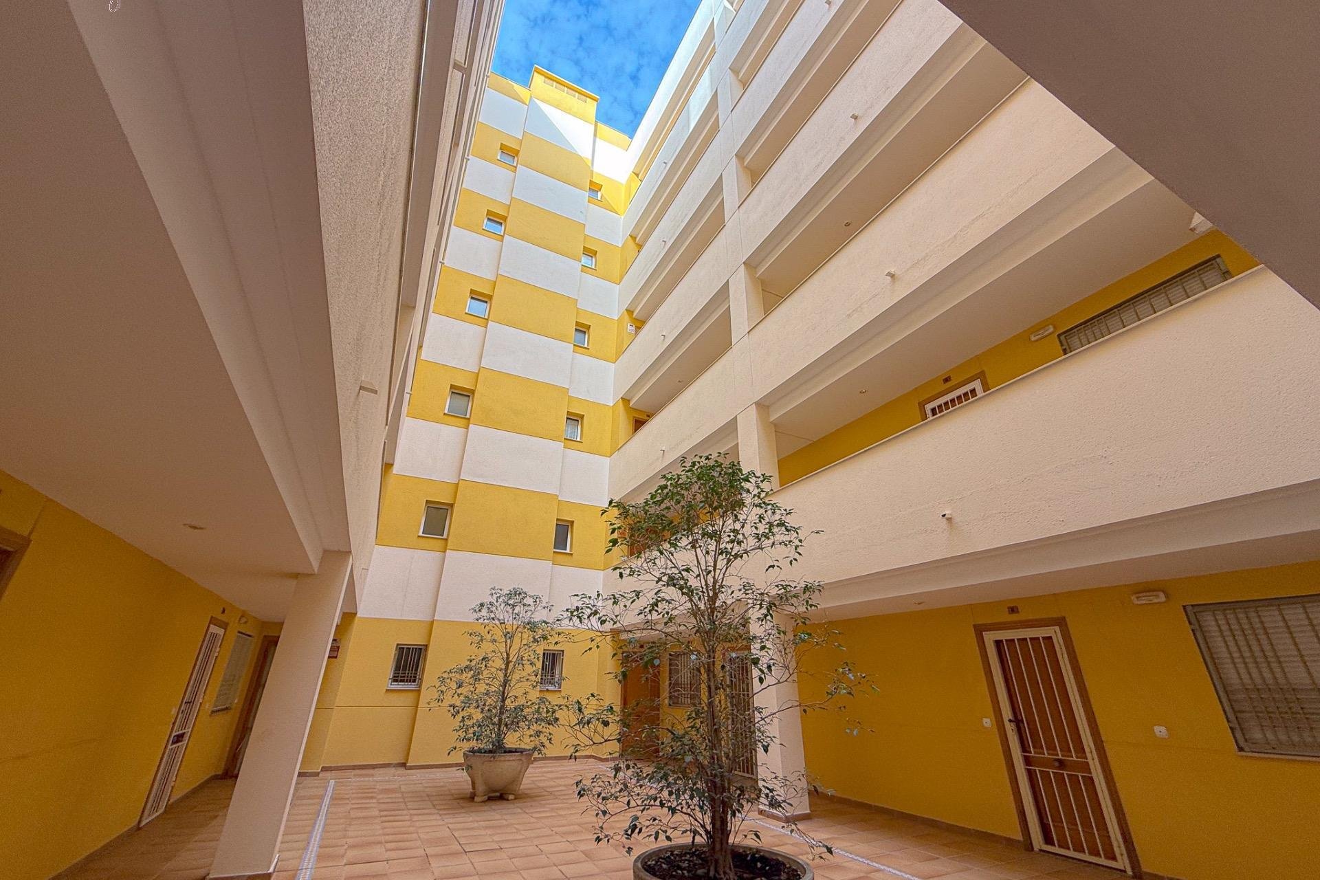 Resale - Apartment - Torrevieja - Torreblanca