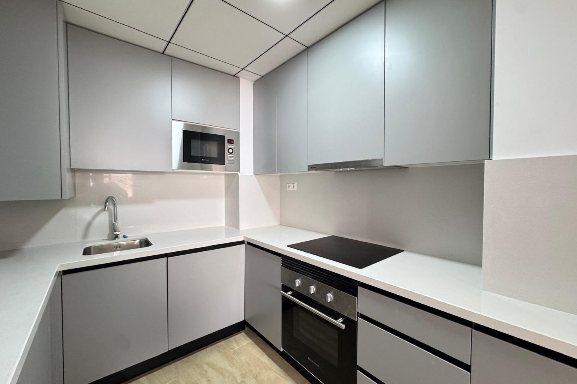 Resale - Apartment - Torrevieja - torrevieja