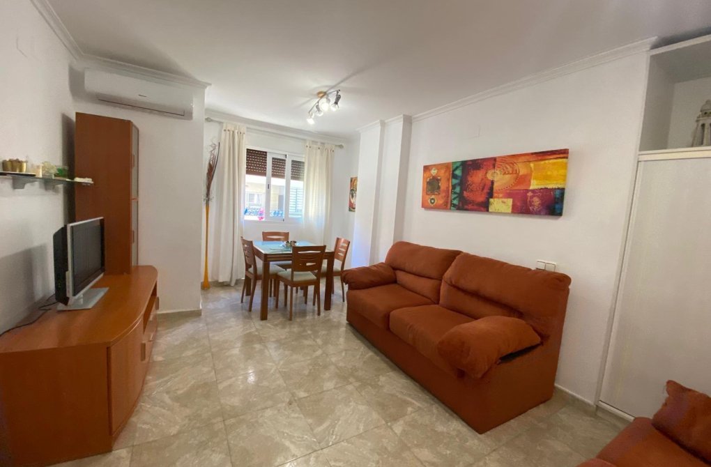 Resale - Apartment - Torrevieja - torrevieja