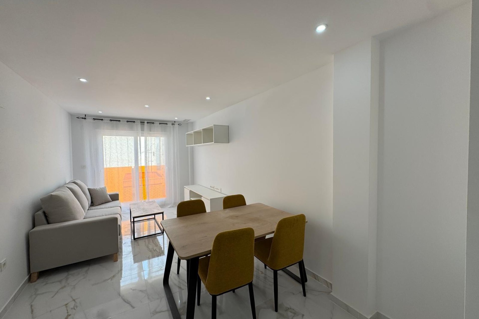 Resale - Apartment - Torrevieja - torrevieja