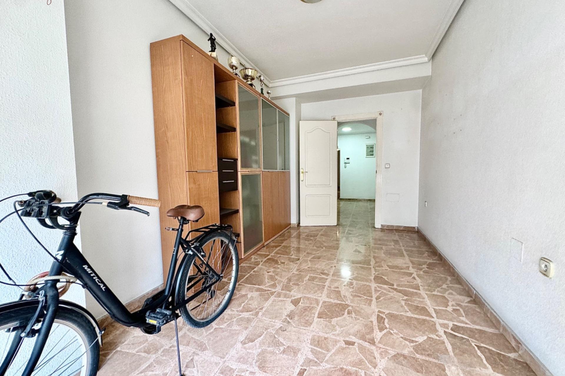 Resale - Apartment - Torrevieja - torrevieja