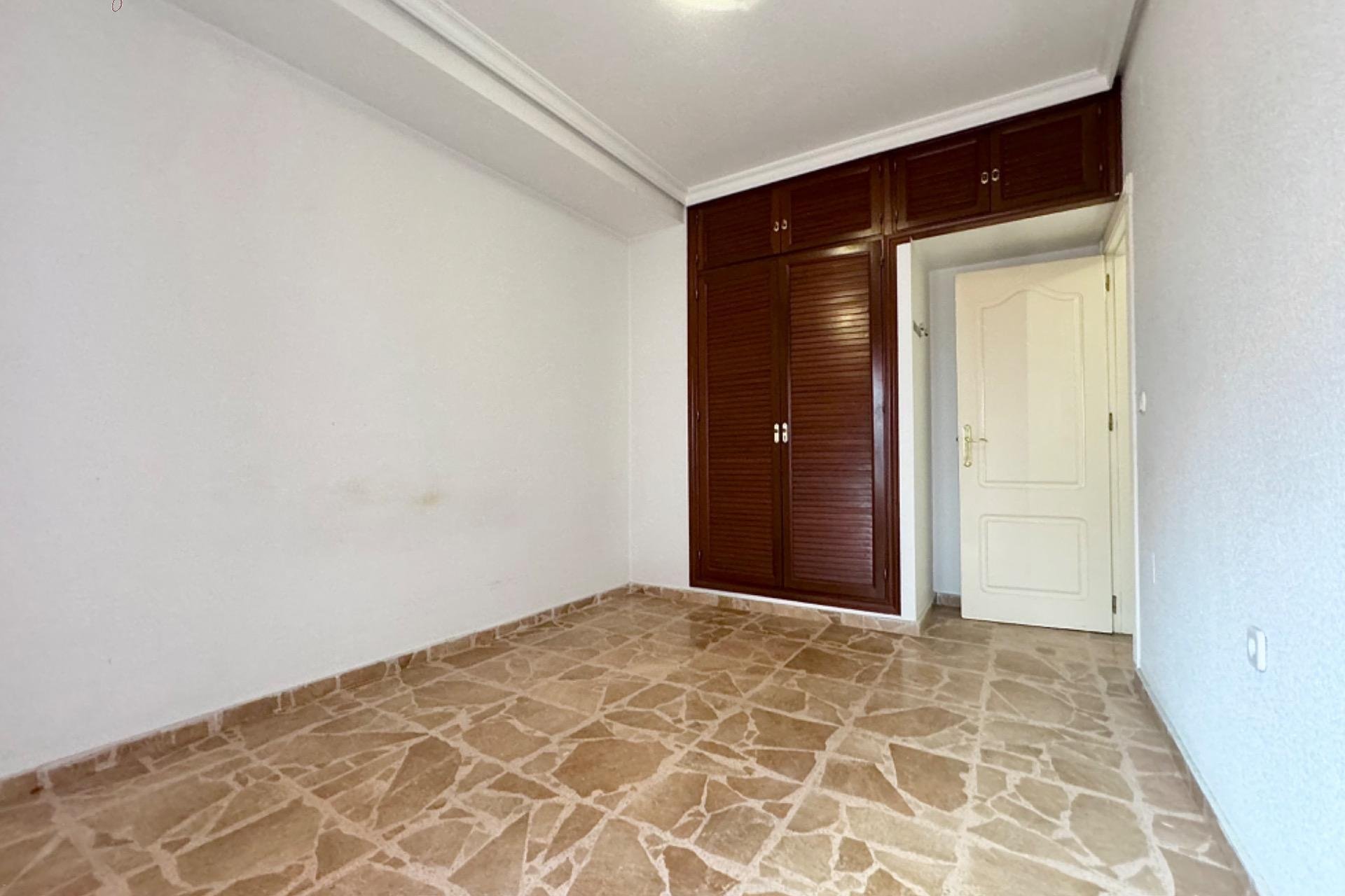 Resale - Apartment - Torrevieja - torrevieja