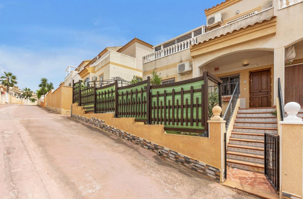 Resale - Bungalow - Orihuela Costa - La Florida