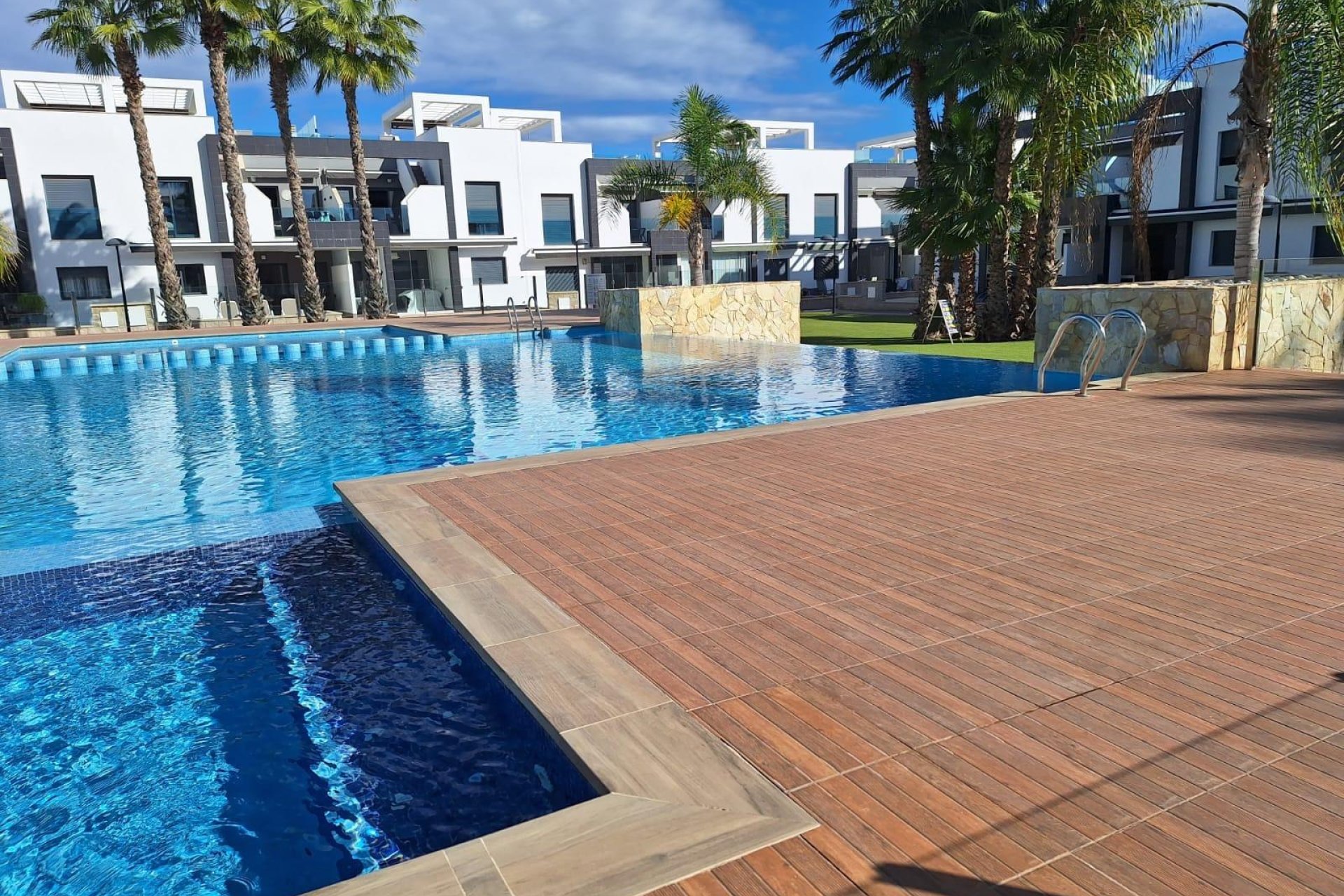 Resale - Bungalow - Orihuela Costa - La Zenia
