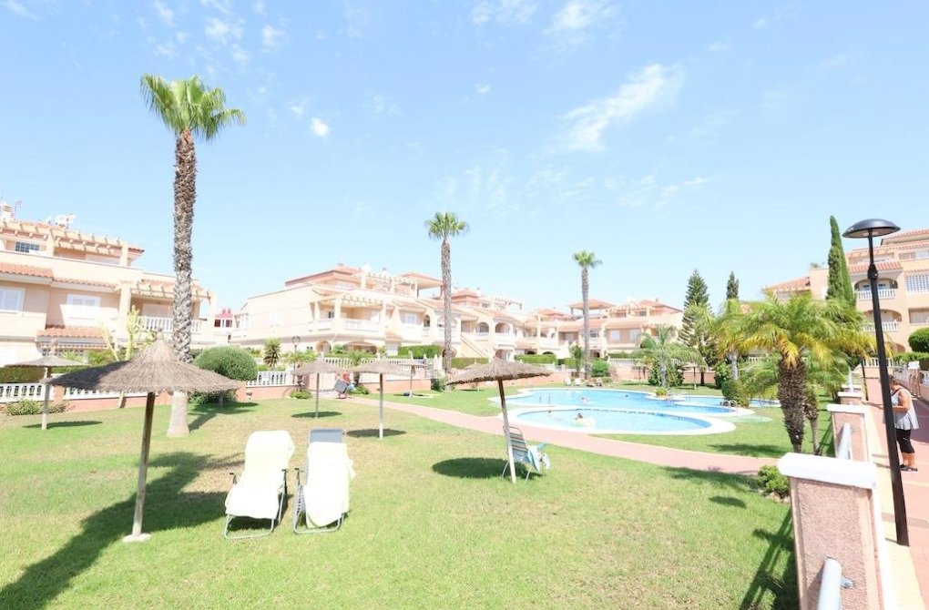 Resale - Bungalow - Orihuela Costa - Punta Prima