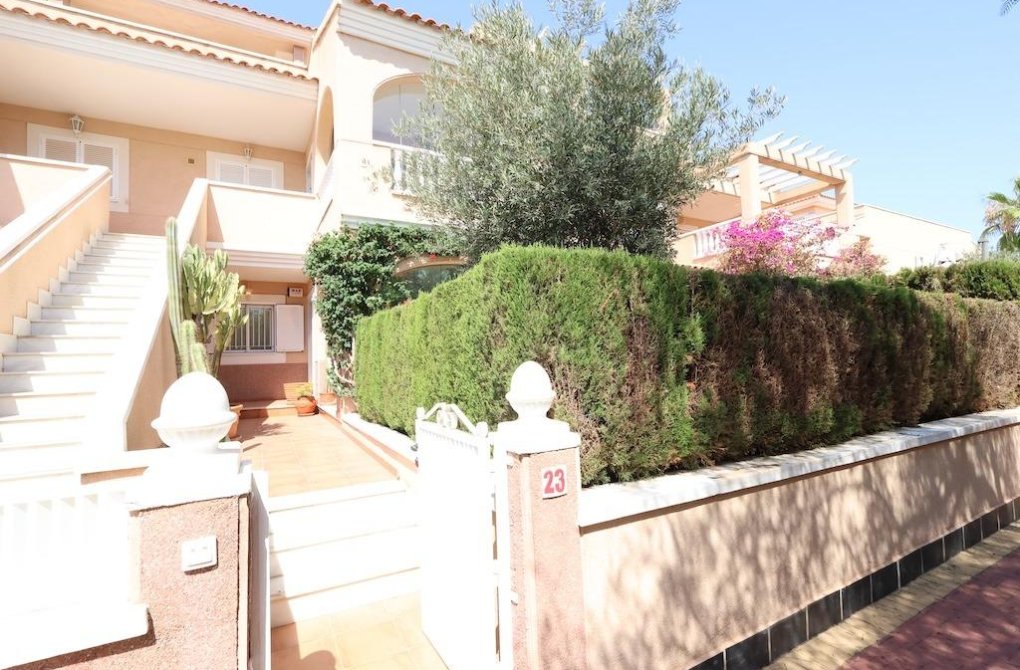 Resale - Bungalow - Orihuela Costa - Punta Prima