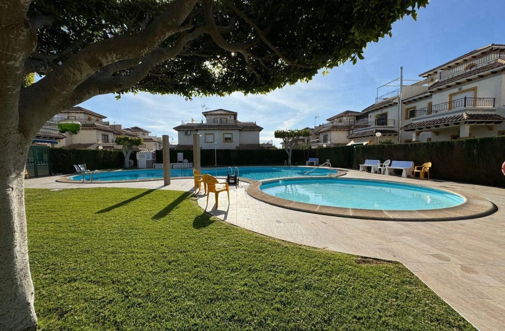 Resale - Bungalow - Orihuela Costa - Rocio del Mar