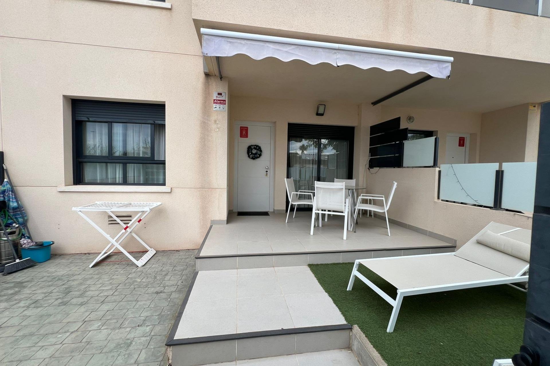 Resale - Bungalow - Pilar de la Horadada - Torre de la Horadada