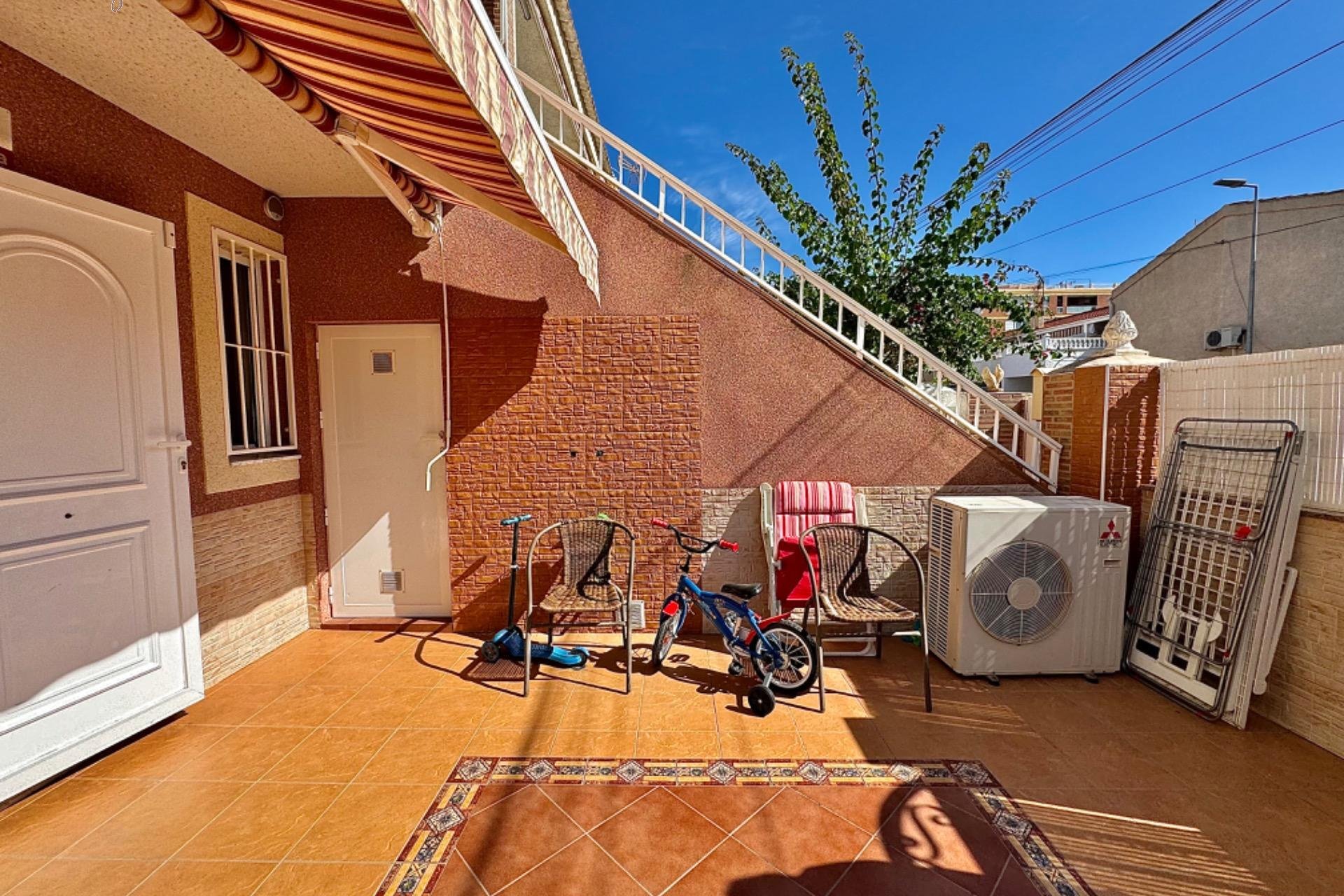 Resale - Bungalow - Torrevieja - Acequion