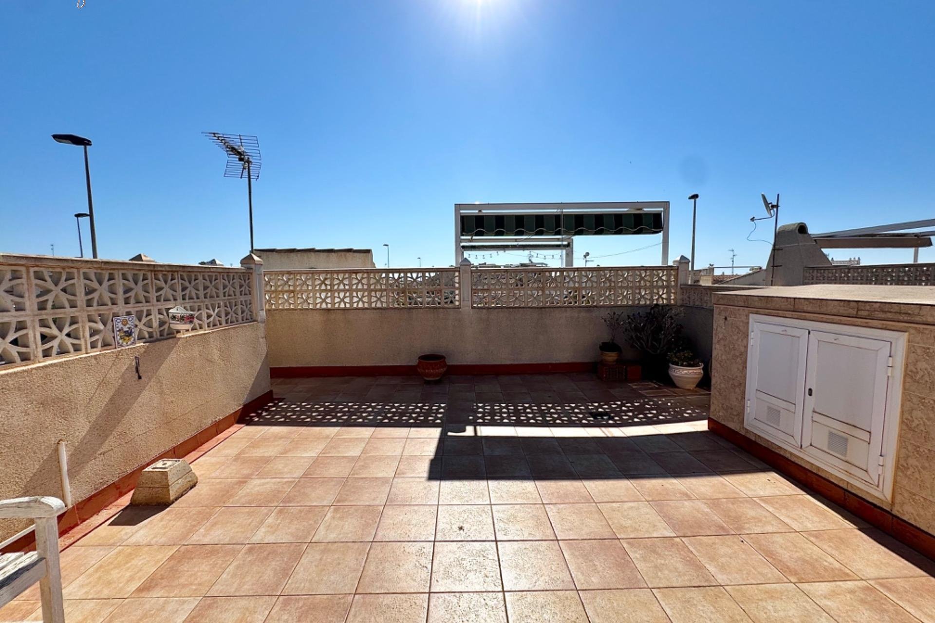 Resale - Bungalow - Torrevieja - Aguas nuevas 2