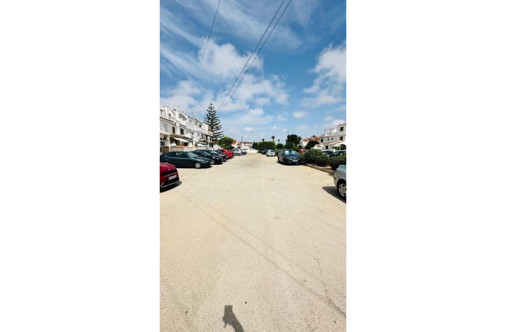 Resale - Bungalow - Torrevieja - Calas blanca