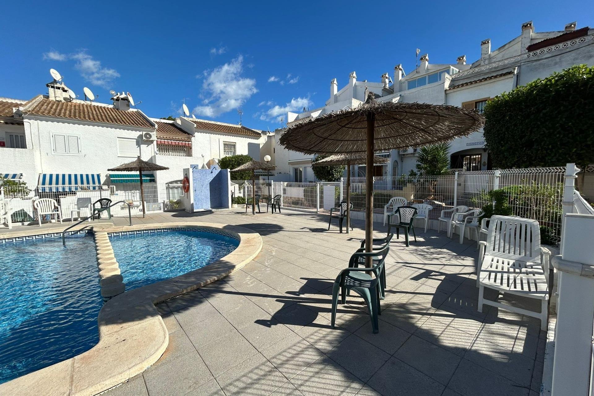 Resale - Bungalow - Torrevieja - La Siesta - El Salado - Torreta