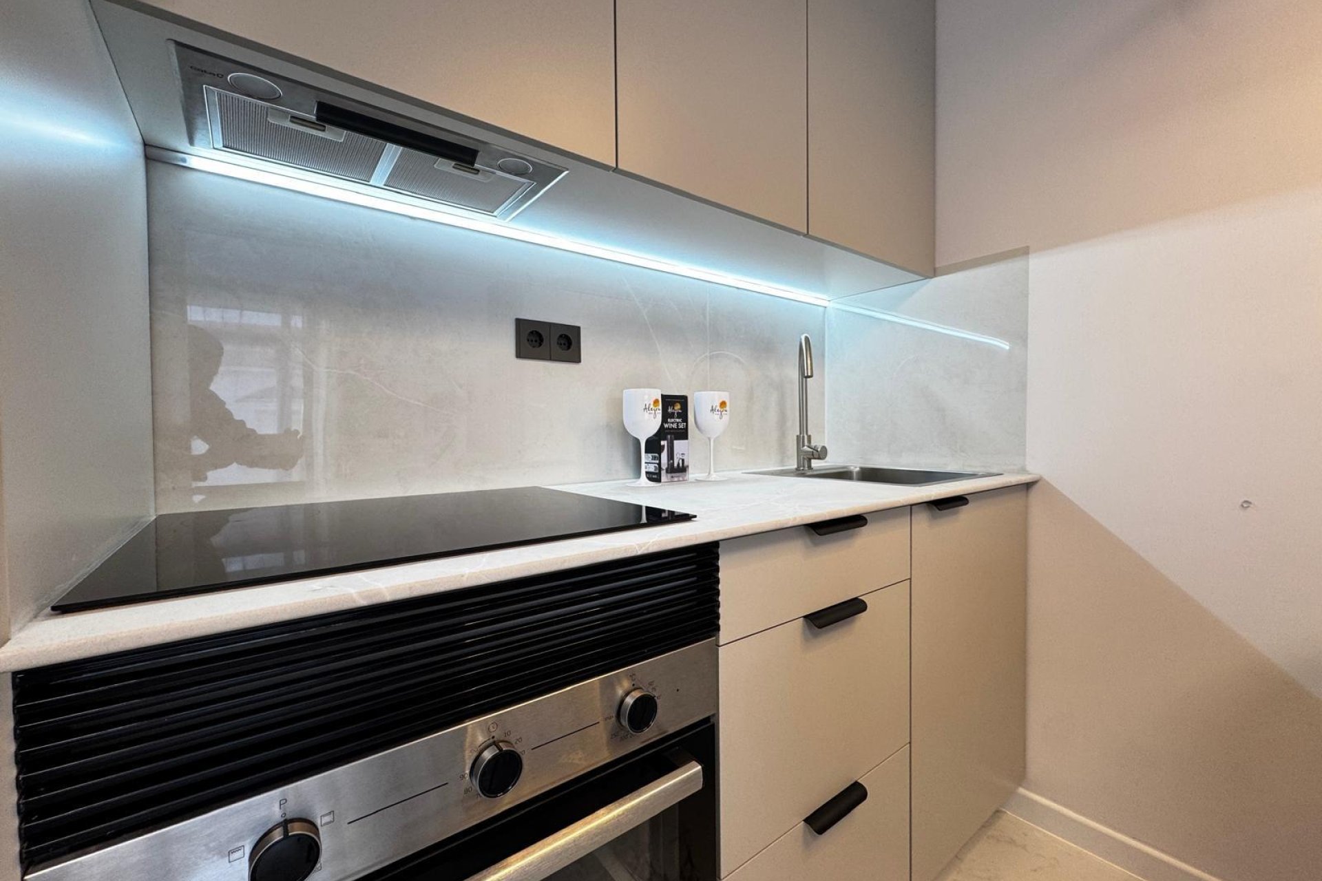 Resale - Bungalow - Torrevieja - La Siesta - El Salado - Torreta