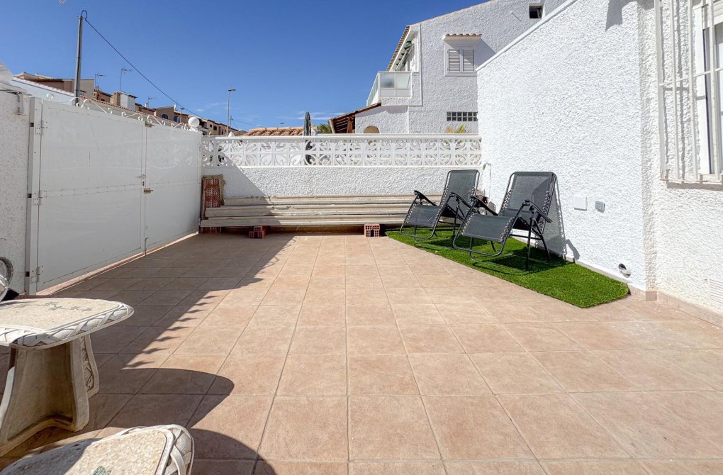 Resale - Bungalow - Torrevieja - Los Frutales