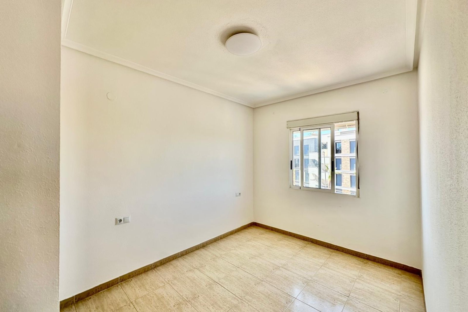 Resale - Bungalow - Torrevieja - Orihuela costa