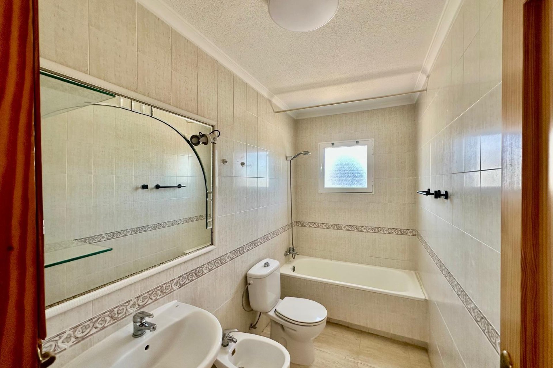 Resale - Bungalow - Torrevieja - Orihuela costa