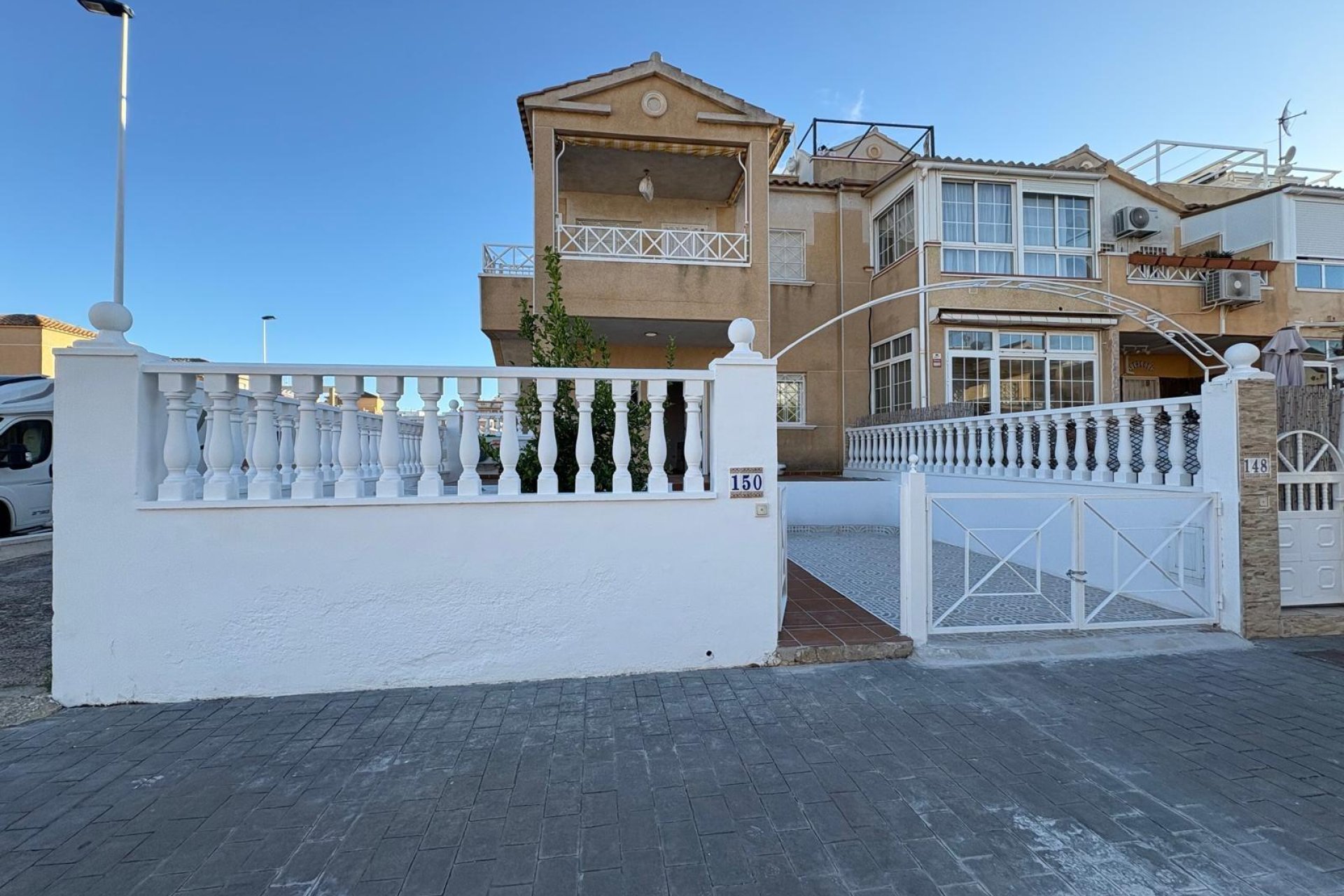 Resale - Bungalow - Torrevieja - Parque Acuático - Sector 25