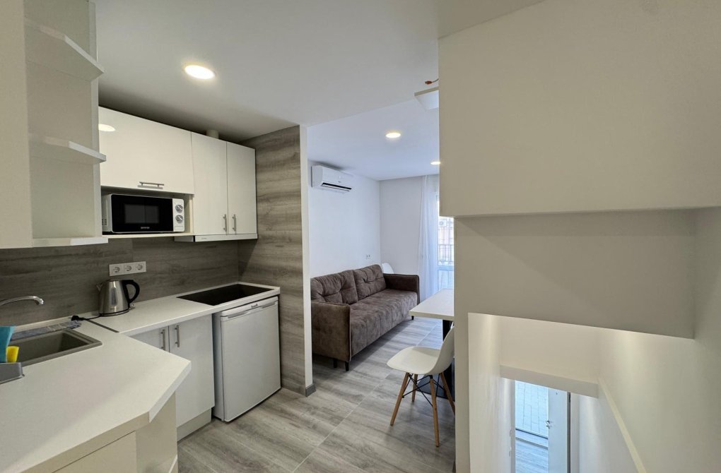 Resale - Bungalow - Torrevieja - Playa de los locos