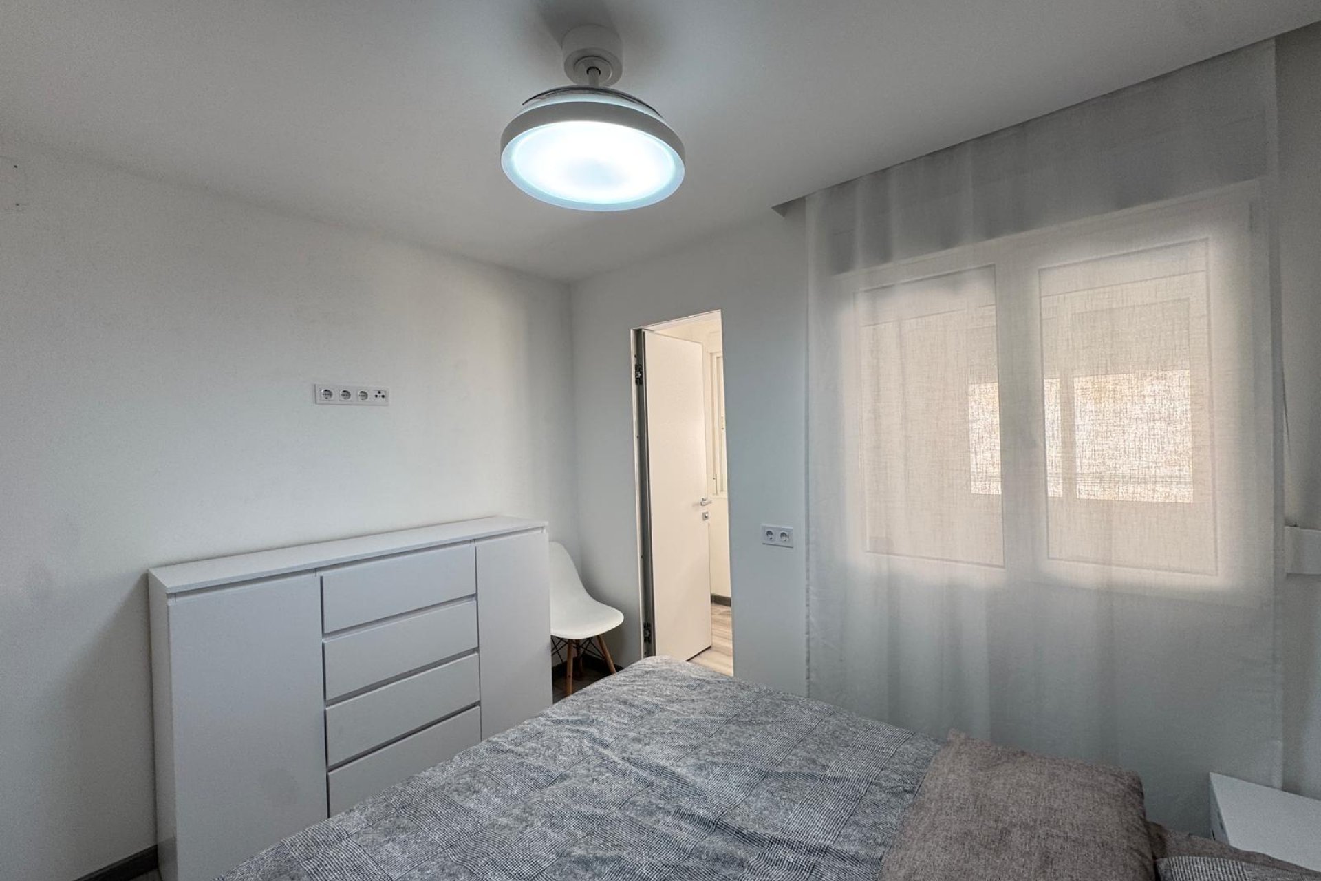 Resale - Bungalow - Torrevieja - Playa de los locos