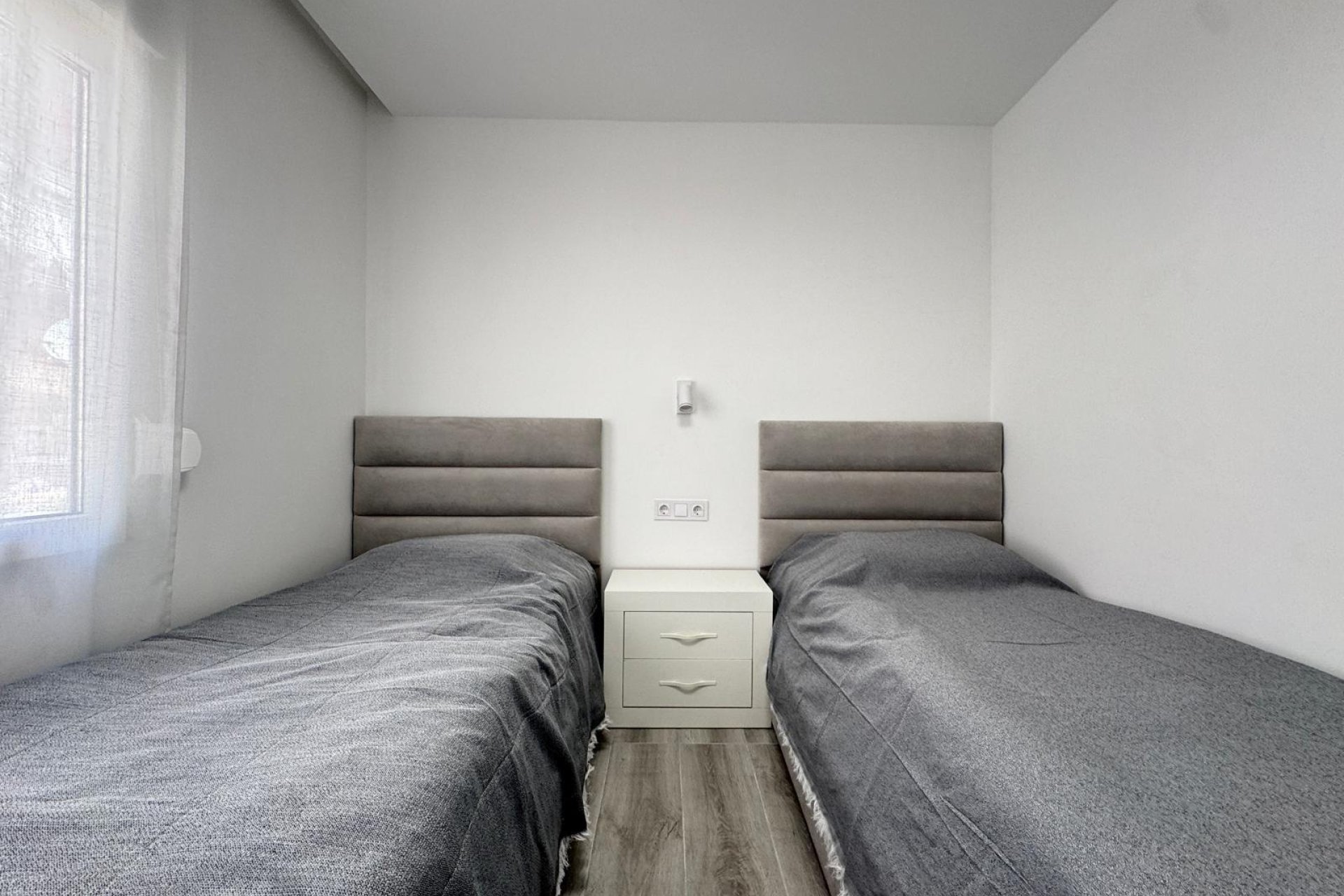 Resale - Bungalow - Torrevieja - Playa de los locos