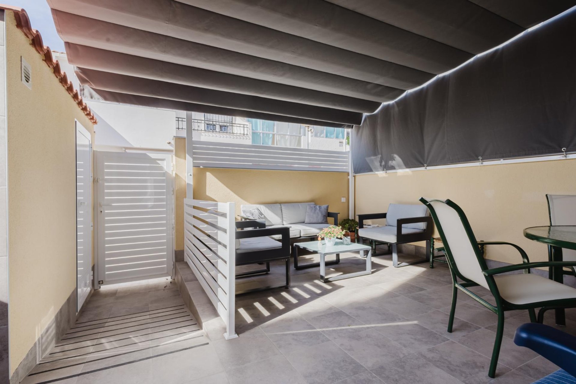 Resale - Bungalow - Torrevieja - Playa de los Naufragos