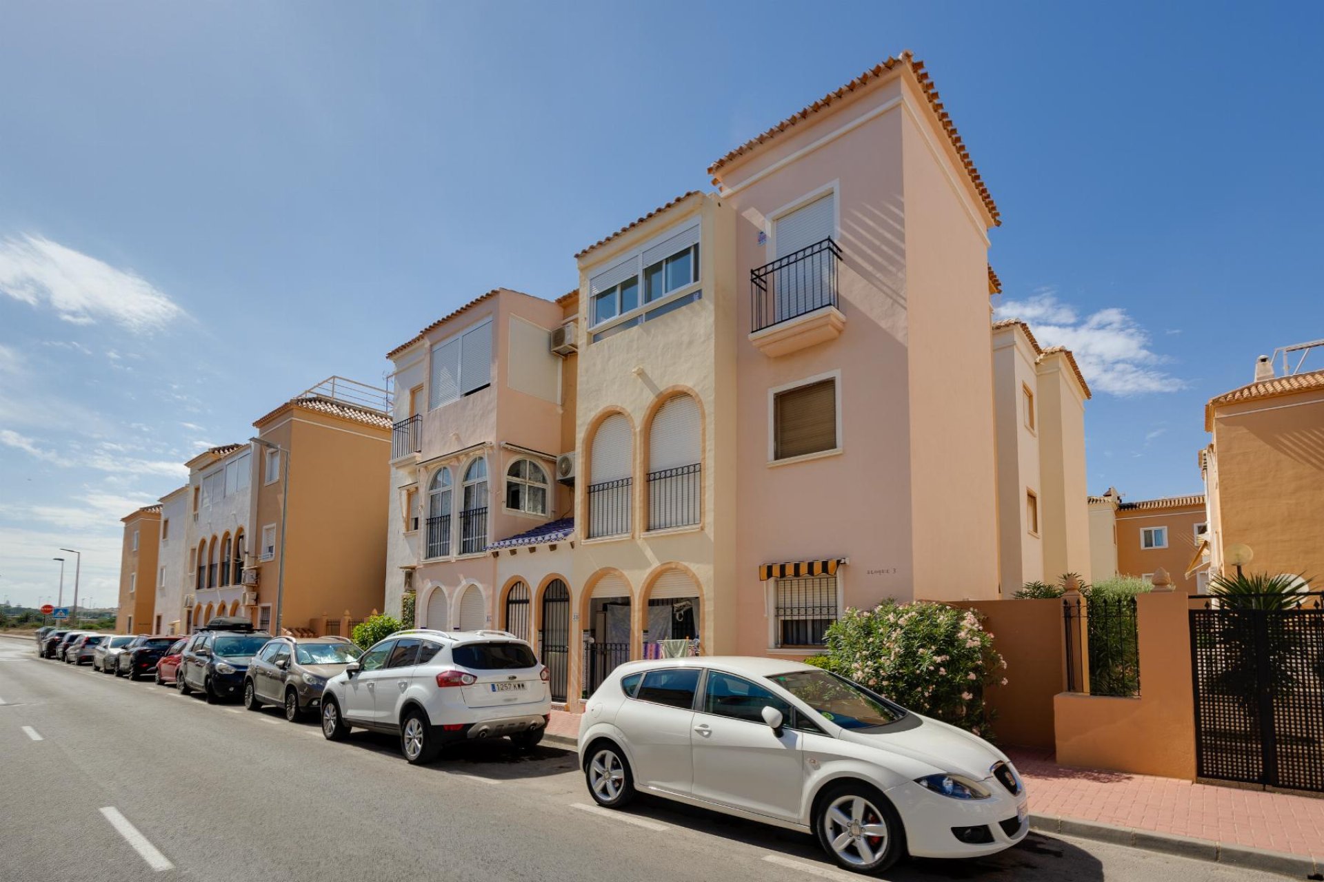 Resale - Bungalow - Torrevieja - Playa de los Naufragos