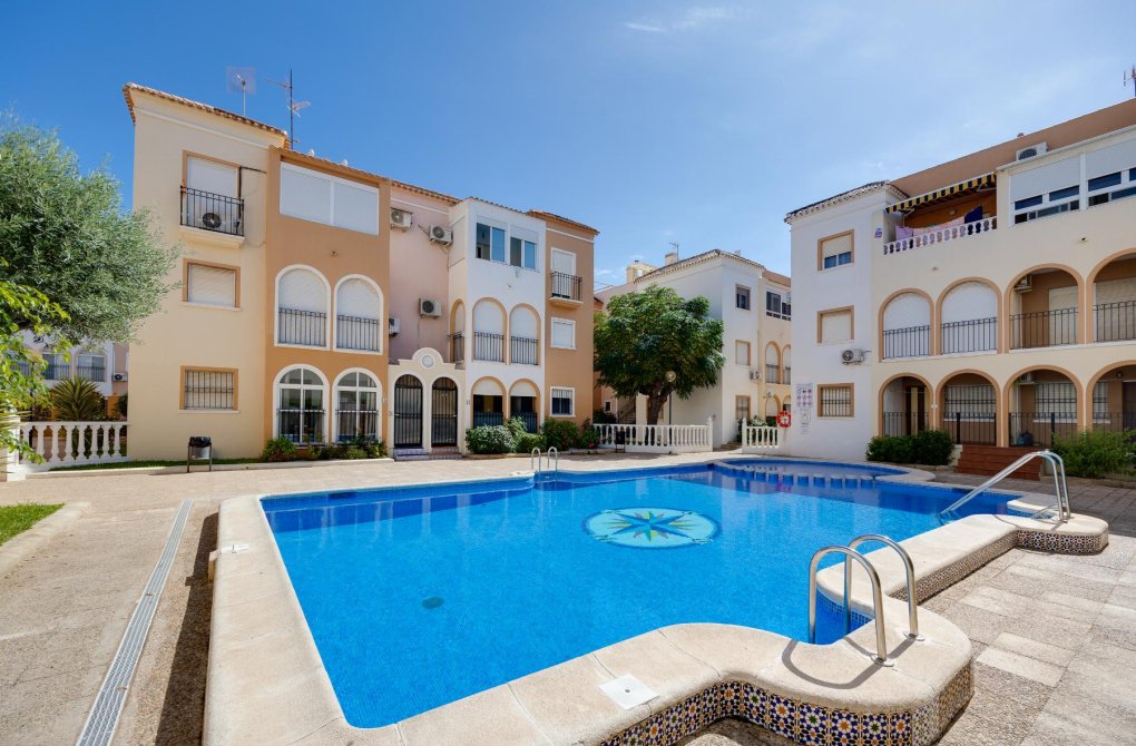 Resale - Bungalow - Torrevieja - Playa de los Naufragos