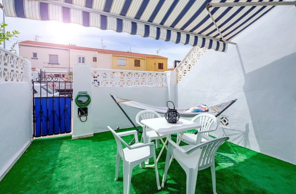 Resale - Bungalow - Torrevieja - Playa de los Naufragos