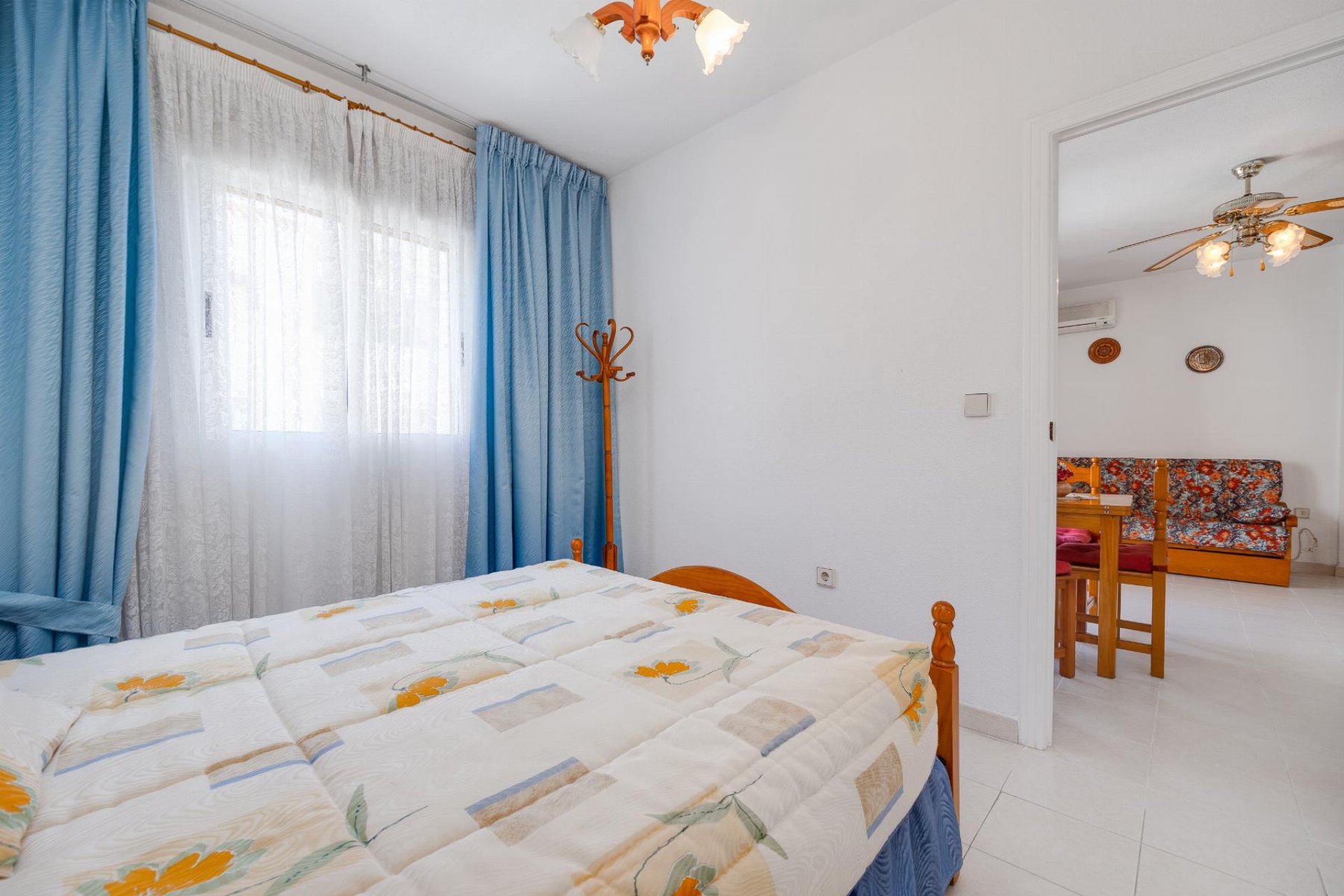 Resale - Bungalow - Torrevieja - Playa de los Naufragos