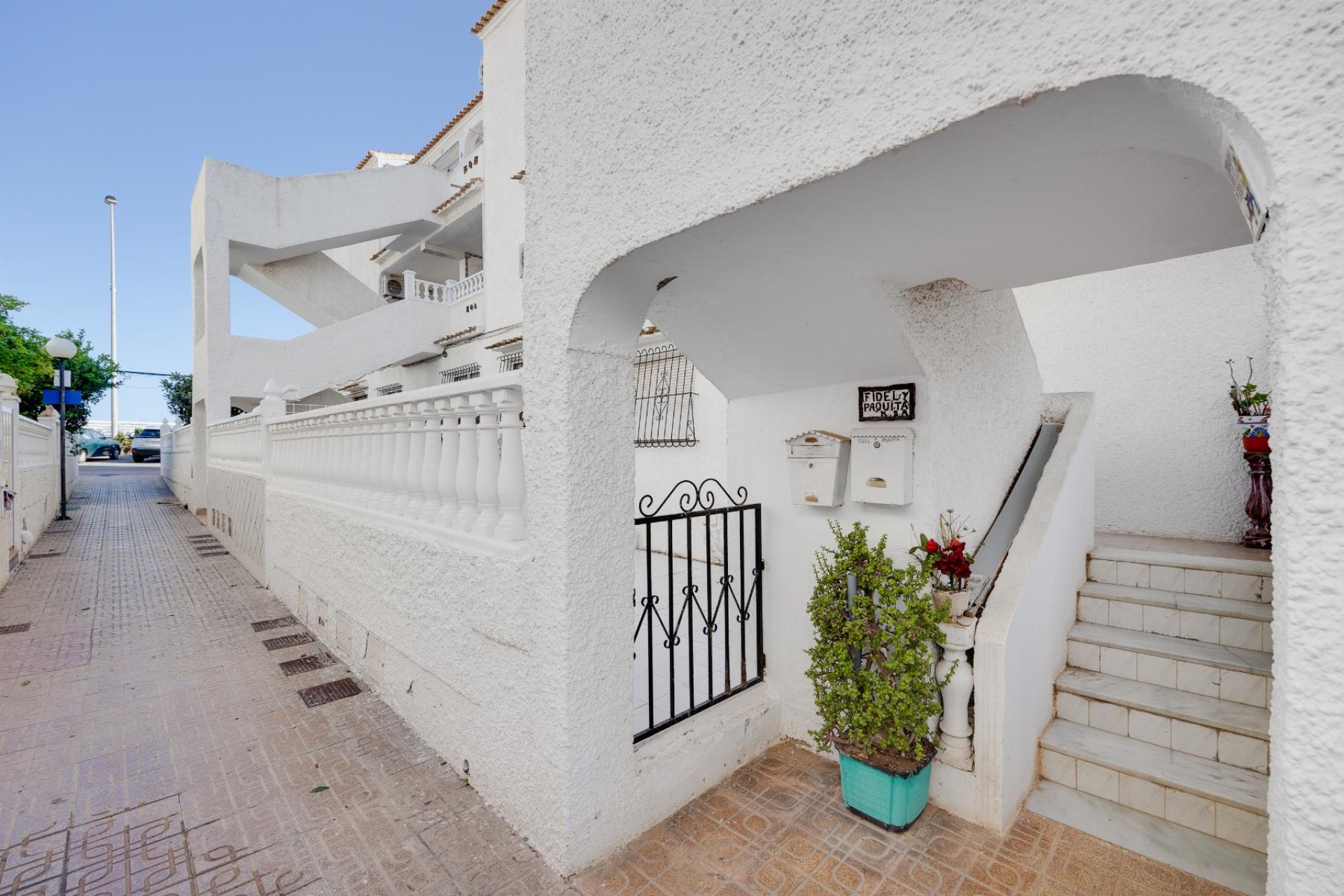 Resale - Bungalow - Torrevieja - Playa de los Naufragos