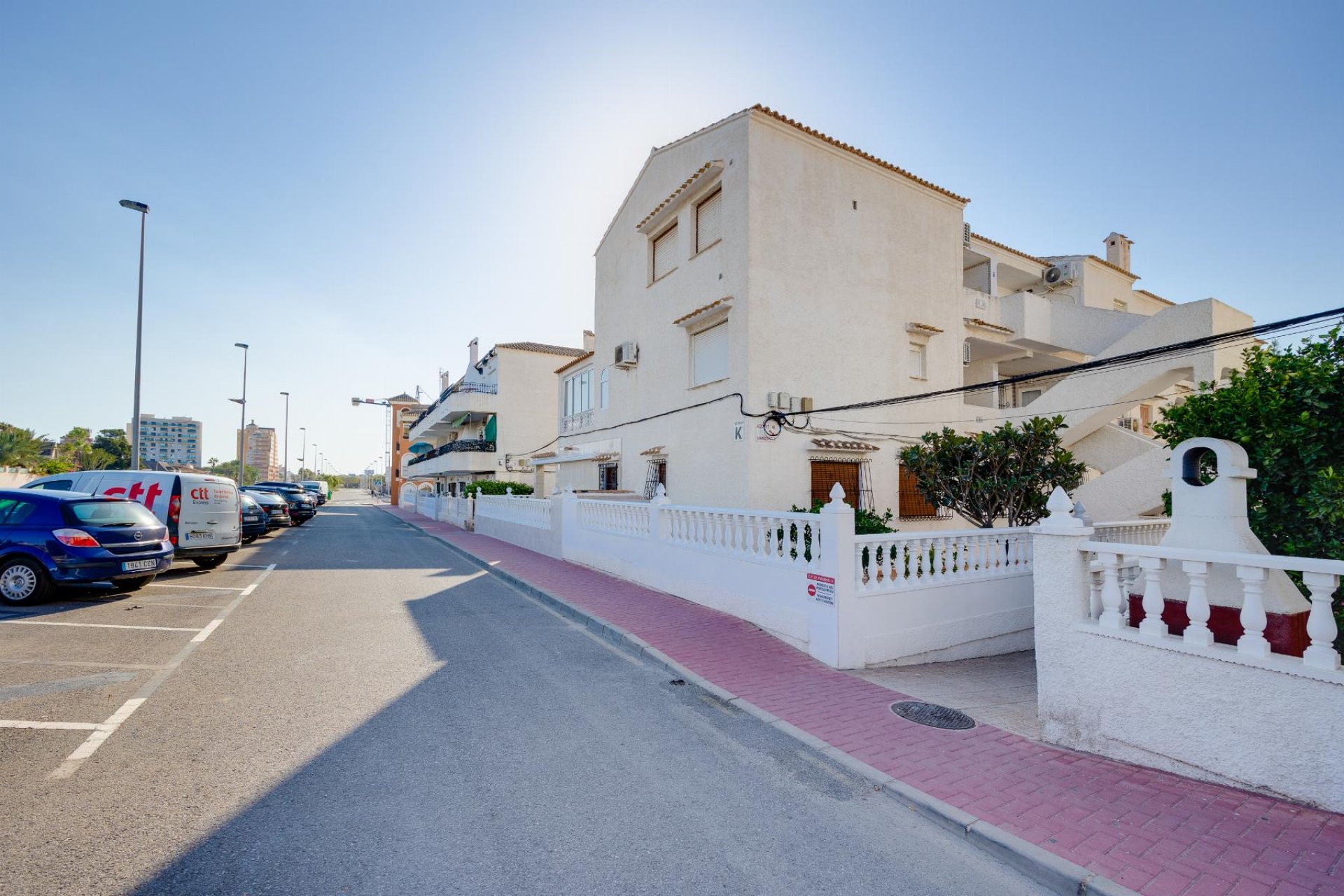 Resale - Bungalow - Torrevieja - Playa de los Naufragos